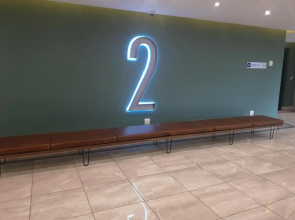 The Regency - Cosy Private Hotel Apartment - Unit 219