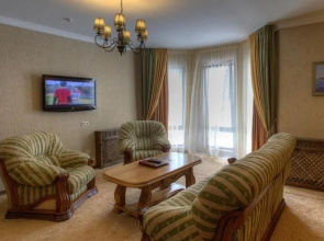Iris Hotel