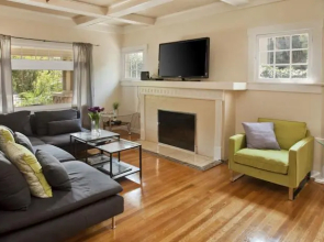 Hollywood Beachwood Retreat by LuxPads