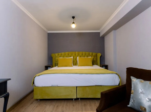 Tri̇o Hotel Airport