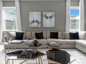 7 Bedrooms Storey Lake Resort Home