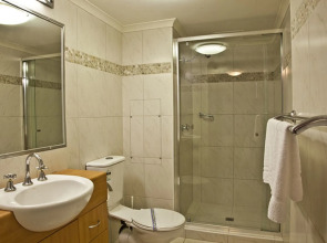 Aristocrat Apartments