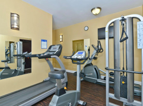 Best Western Plus Newark Airport West