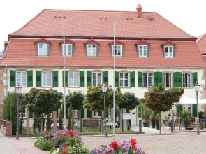 Schlosshotel Bergzaberner Hof