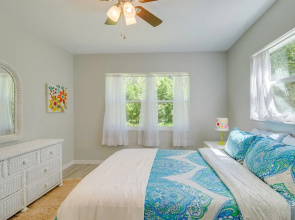 Single-story Ocala Home w/ Porch - Near Wec!