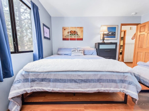 Mount Bearadise - Located In A Beautiful Quiet Area Of Big Bear City! Pool Table And Arcade Games! 5 Bedroom Home