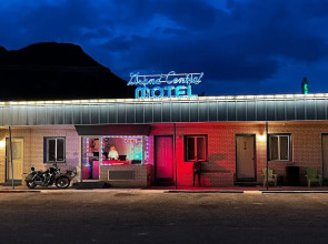 Grand Central Motel
