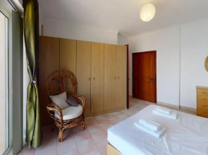 6th floor seafront apartment with open sea views