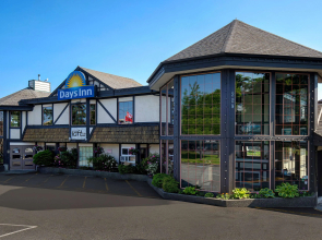 Days Inn by Wyndham Victoria Uptown