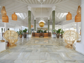 Bahia Principe Luxury Esmeralda - All Inclusive - Newly Renovated