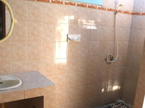 Three Brothers Bungalows Bu Kadek