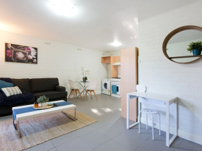 Hensman Road Apartment Shenton Park