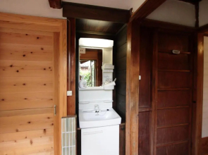 Little Bird Inn 旧Minato Guesthouse