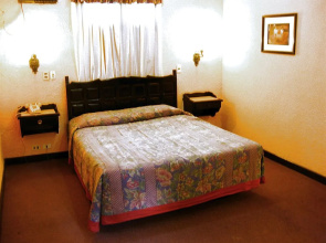 Urbari Apartment Hotel