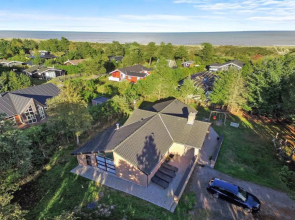 "Ehlin" - 150m from the sea in NE Jutland