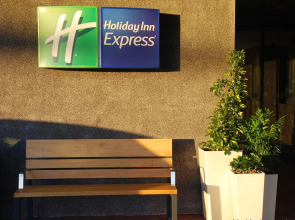 Holiday Inn Express Campo De Gibraltar - Barrios by IHG