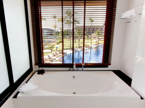 Kamala Beach Resort, A Sunprime Resort - Adults Only