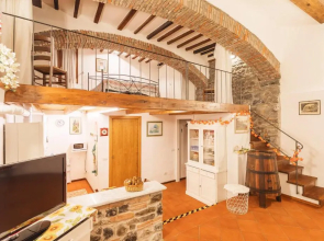 025- La casa di Esmeralda (011017-LT-0667)
