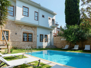 Delight Deluxe Hotel