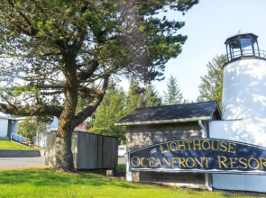 Lighthouse Oceanfront Resort