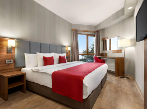 Ramada by Wyndham Van