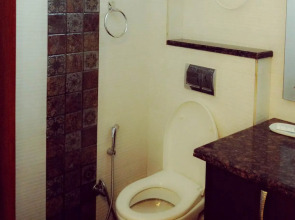 Woodpecker Service Apartments - Green Park