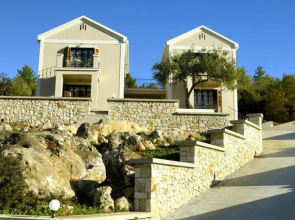 Adastra Ithaca Luxury Suites
