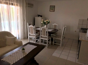 Apartments Vrdoljak