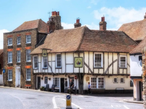 Charming 2-bed Apartment in Sandwich in Kent