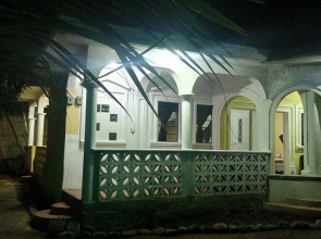 Relax House