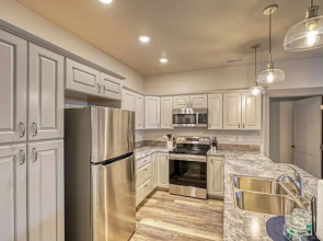 Thomas Jefferson Inspired Condo Near Mt Rushmore