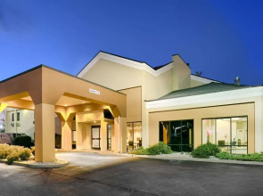 Quality Inn & Suites Southport