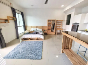 Cyberjaya  Cybersquare Studio by Beestay