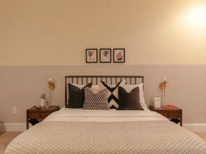 Domio I Old City I Chic 1 BR Apt Near Liberty Bell