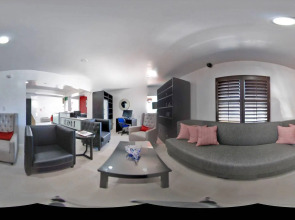 Legend Hotel Hollywood