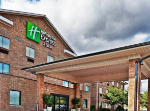 Holiday Inn Express Hotel & Suites Edmond by IHG