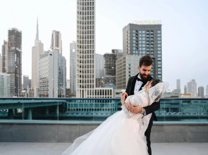 Отель Radisson Blu Hotel, Dubai Canal View