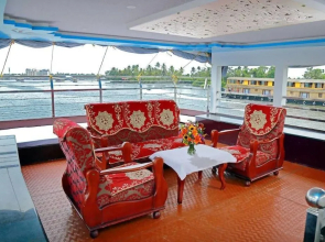 Lake India House Boats