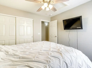 Gilbert Home Near Dtwn: Fire Pits, Grill & More!