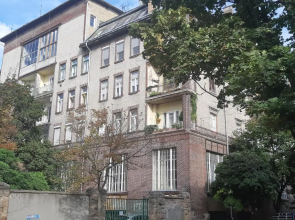 2 Bedroom Apartment near Heroes Square
