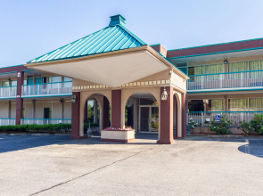 Motel 6 Groton, CT—Casinos Nearby