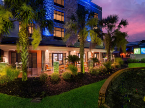 Holiday Inn Express & Suites Lexington Hotel