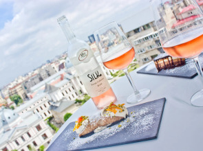 Z Executive Boutique Hotel