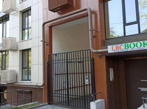 Apartment New building in center