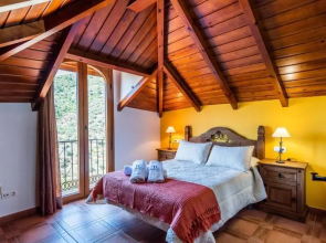 Villa Javier Sayalonga by Ruralidays