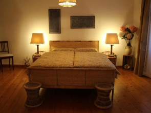 1912 - Wooden Room - old town