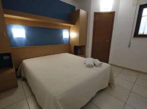 Ferienwohnung Ulivo mit Pool und Privatstrand