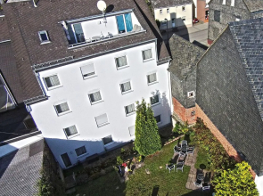 Advance Zum Hahn