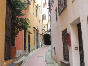 Casa Medievale Pieno Centro Sanremo
