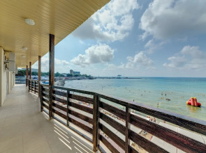 MohitoMore Club Hotel